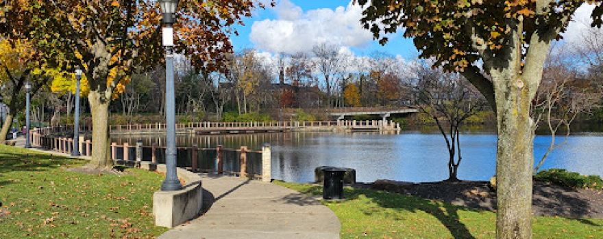 Coe Lake Park