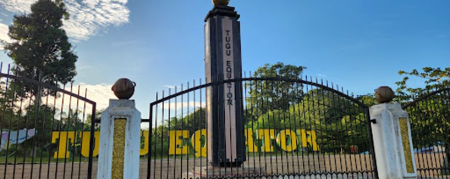 Pangkalan Lesung Equator Monument