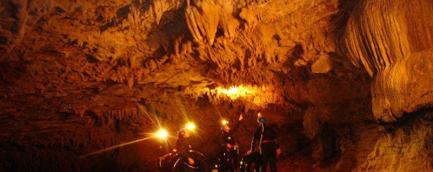 Kiwi Cave Rafting - Black Water Rafting - Waitomo