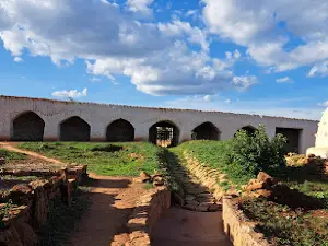 Dirre sheek Huseen ديره الشيخ حسين