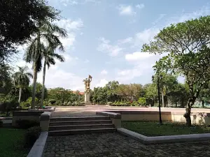Công Viên Tượng Đài Phú Giáo