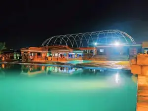 Ebukhosini Resort