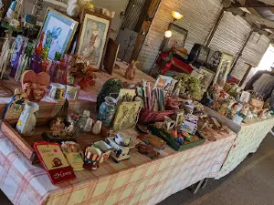 Greenwood Flea Market & Jockey Lot