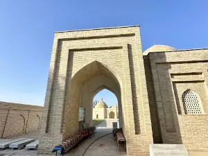 Shayx Qusam ota ziyoratgoxi