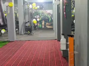 ULTIMATE FITNESS GYM (Unisex)
