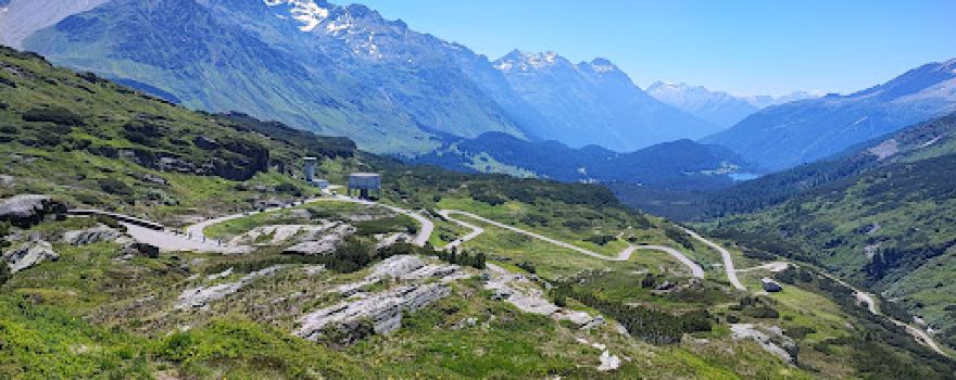 San Bernardino Pass Road