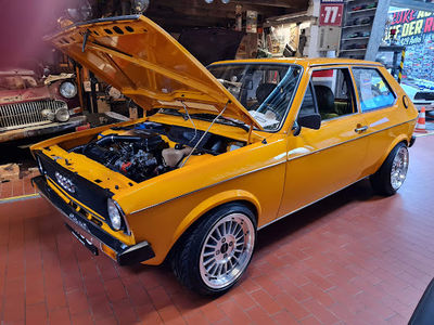 Hall 77 Classic Car and Antique Car Museum and Reseller