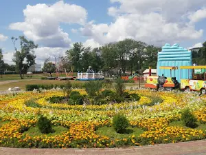 Ardžanikidze Square
