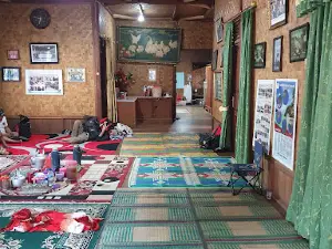 Kasepuhan Sinar Resmi