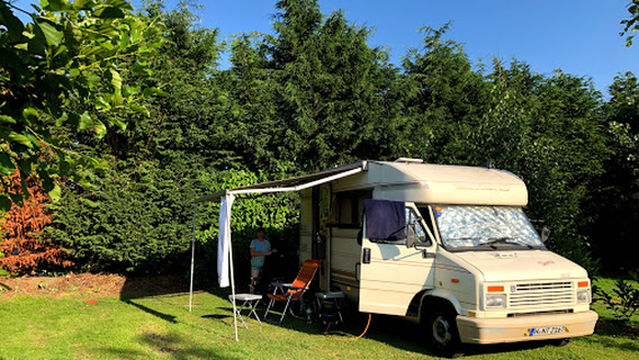 Court Farm Camping