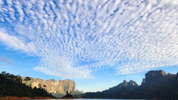 Cheow Lan Dam (Ratchaprapa Dam)