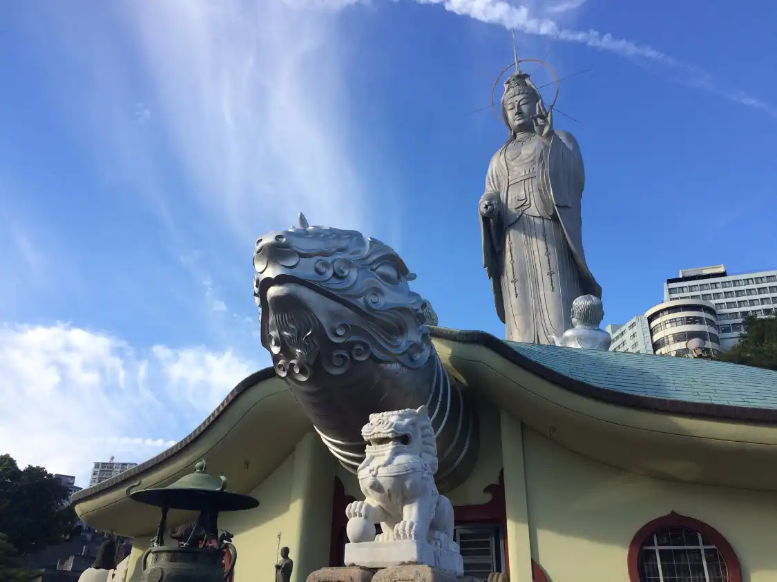 복제사 주변 호텔