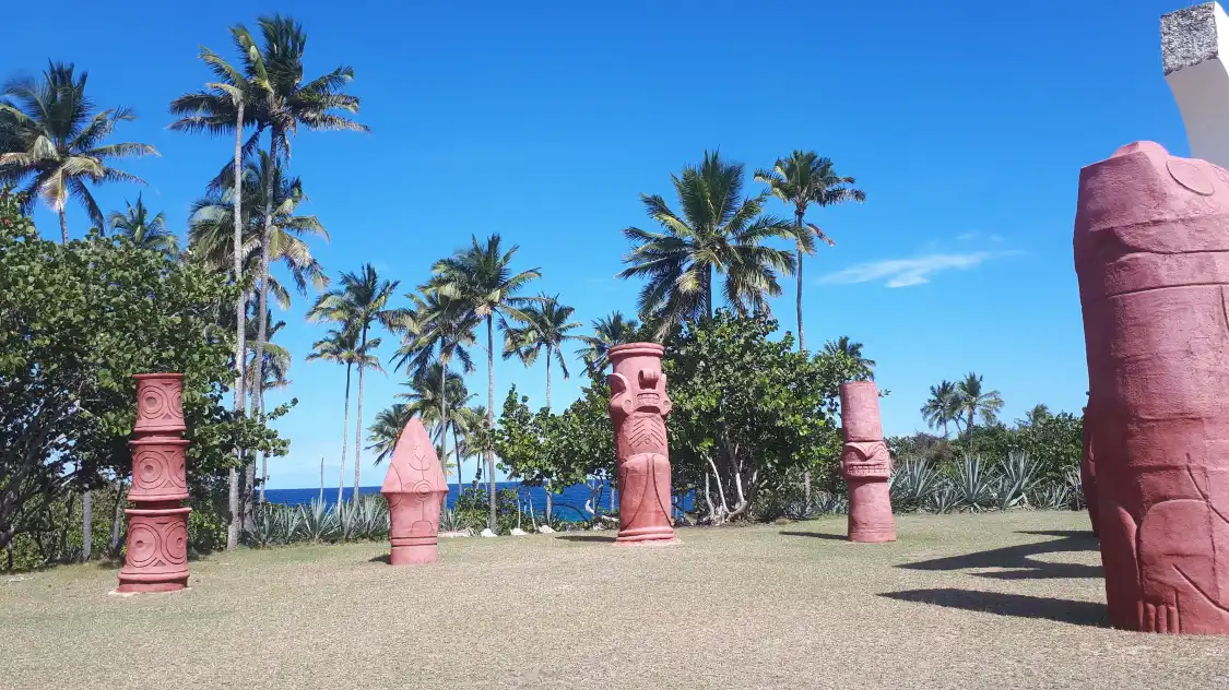 Hotels near Parque Monumento Nacional Bariay