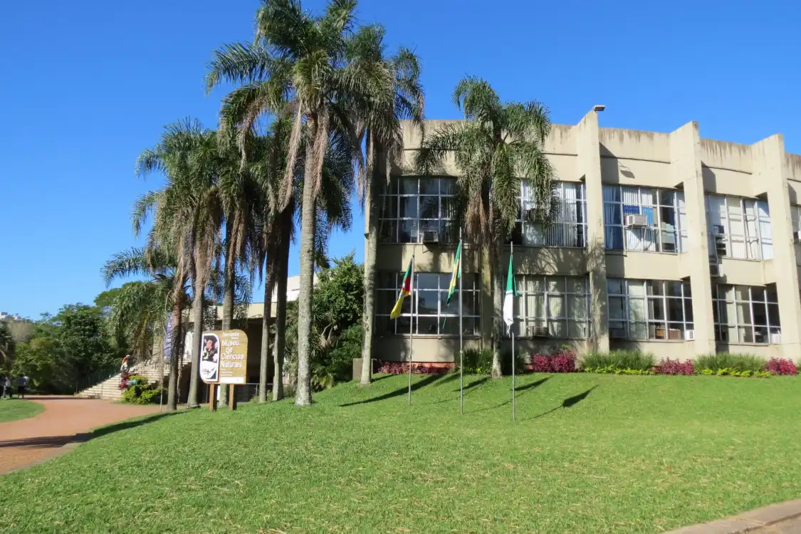 Hotels near Natural Sciences museum