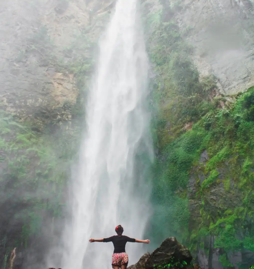 Hotels near Sipiso Piso Waterfall