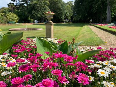 Saumarez Park