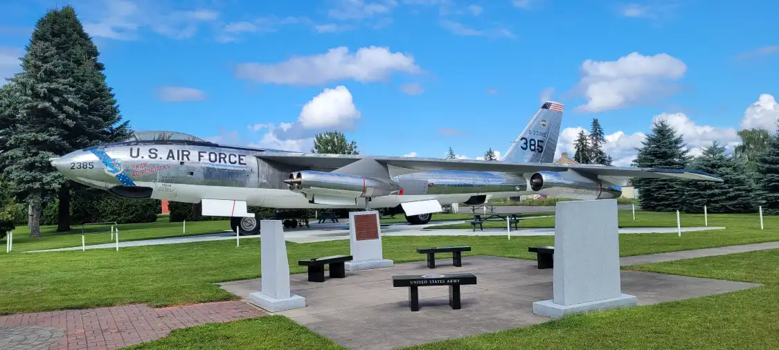 Các khách sạn gần Plattsburgh Airforce Base Museum