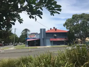 Plaza Theatre