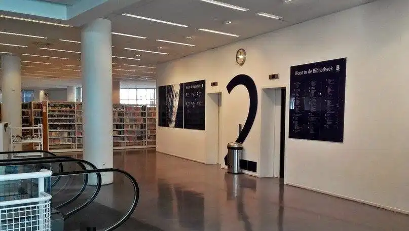 Hotels near Bibliotheek Den Haag