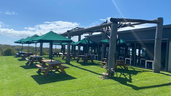 Mountain Ridge Wines - Winery, Restaurant, Art Gallery