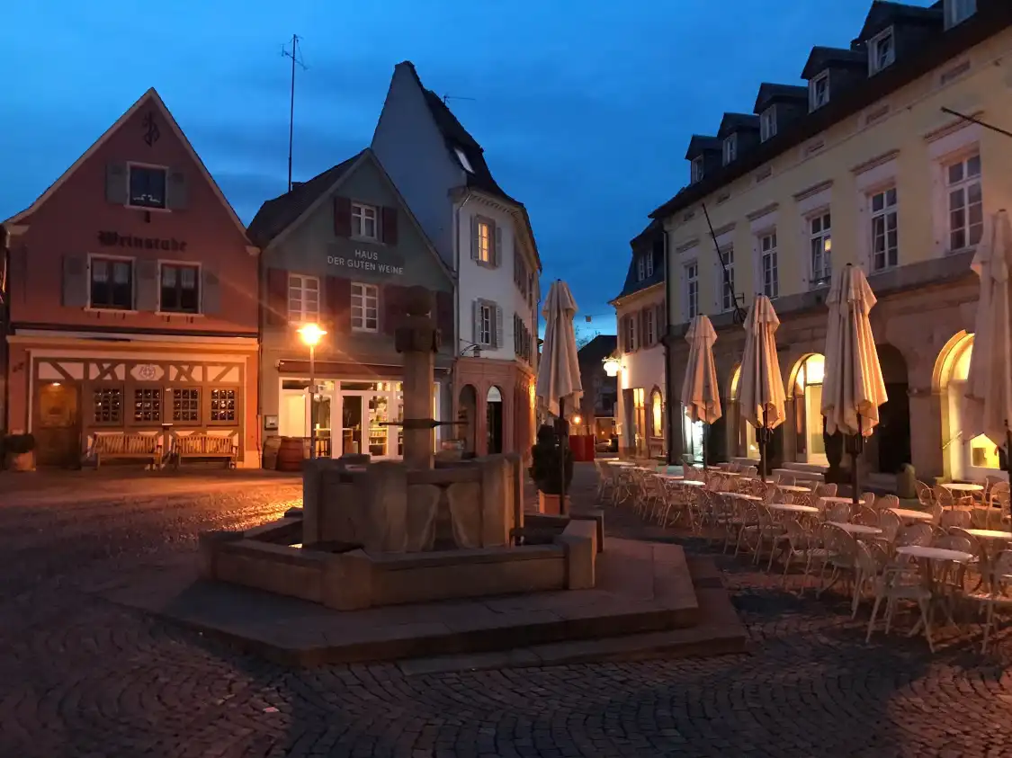 Hotels near Romerplatz