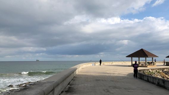 Tanjung Batu Beach