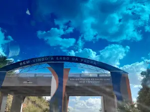 Portal de Lago da Pedra