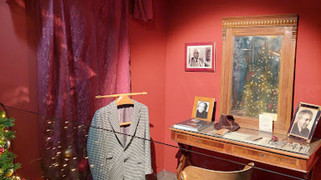 Theatre Dimitris Horn