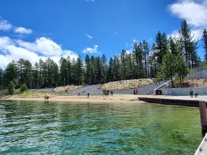Lakeview Commons