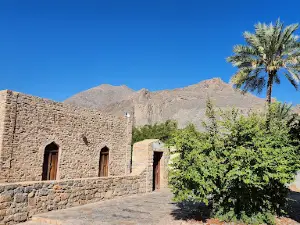 Falaj Al Khatmain