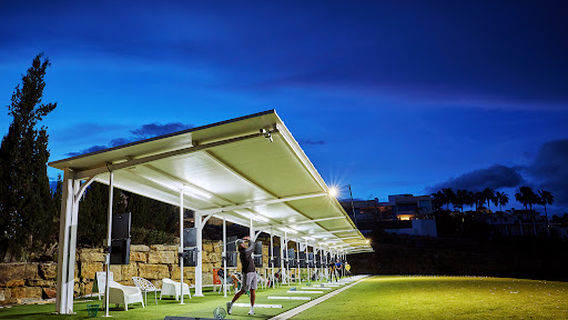 PG Golf & Sports Academy Trackman Range Atalaya