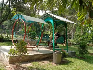 Asrin Parks (Gemi Beach) Stabat