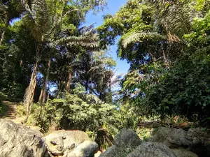 Air terjun taluditi