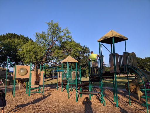 W. J. Thomas Park, Aquatic Complex & Sports Field