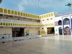 Madani Markaz Faizan E Madina Mirpurkhas