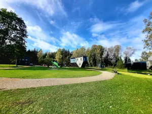 The upside down house