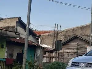 Sirandu Monument