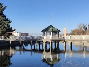 Paseo De Los Estanques