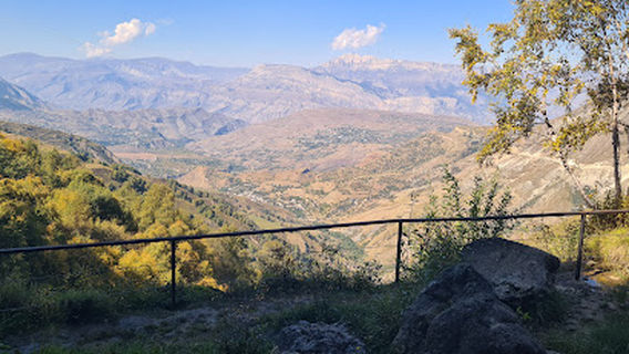 Vodopad "Khanskiy" V M. Matlas