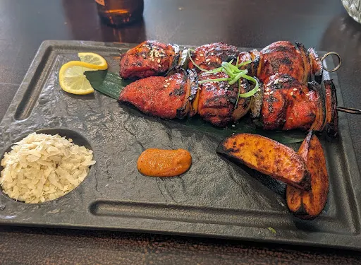 Lakhay - Nepalese & Tibetan Restaurant
