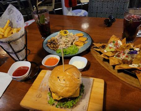 LIMBUS RESTOBAR
