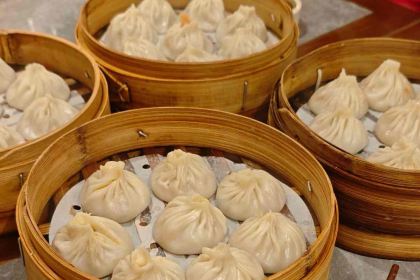 Qiao Ai Lai Lai Xiao Long (Huangpu)