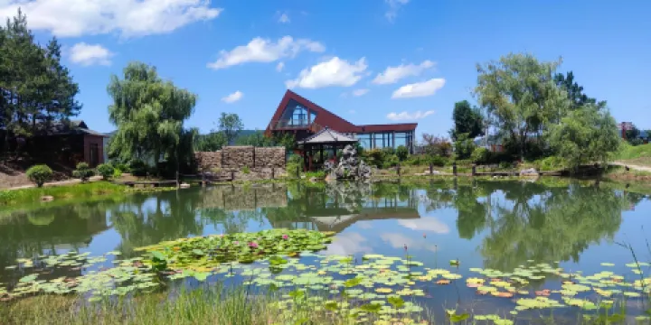 湖北天池山景區攬月台