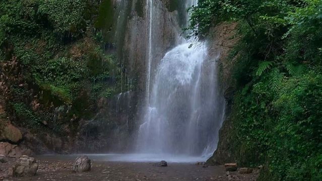 di shui ya feng jing qu