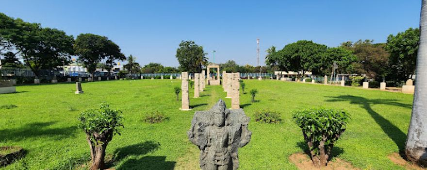 Hampi Archeological Museum in Kamalapura