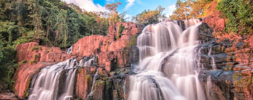 Air Terjun Parangloe
