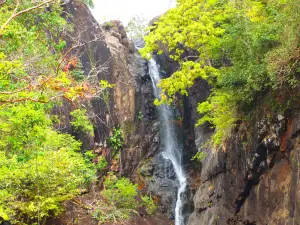 Khlong Phlu Waterfall