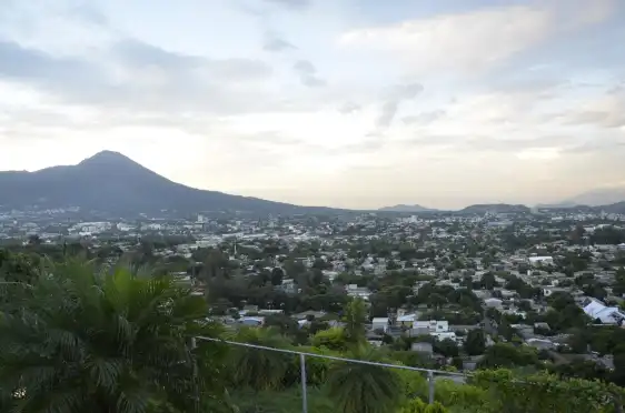 โรงแรมใกล้Military Museum of the Armed Forces of El Salvador