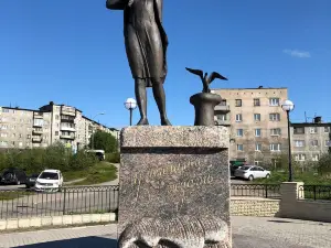 Skul'ptura Zhdushchaya