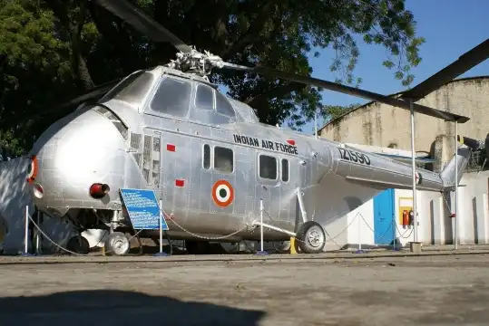 Hotels near INDIAN AIR FORCE MUSEUM